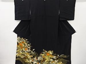 リサイクル　金彩菊に松竹梅模様刺繍留袖(比翼付き)